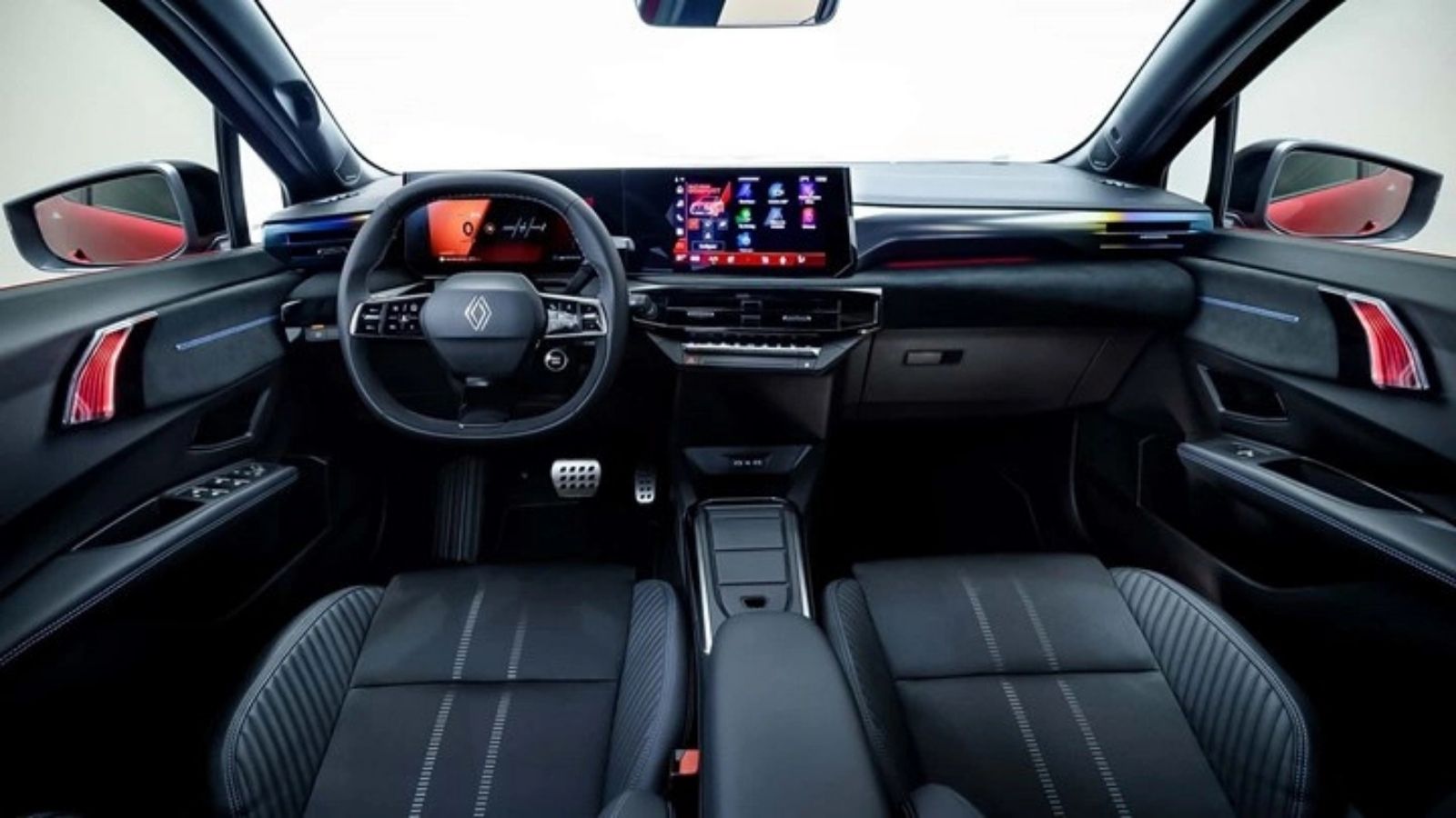 Yeni Renault Clio Tanıtıldı: Yenilenen Tasarım ve Özellikler