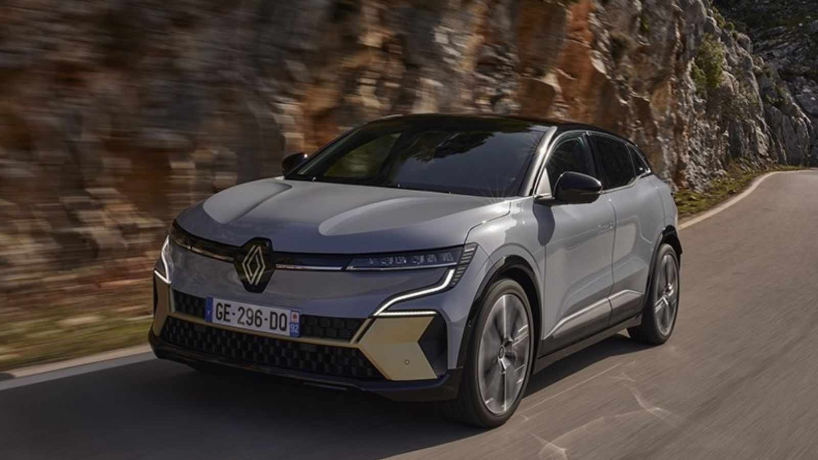 Megane E-Tech İçin 2026’da Yenilik