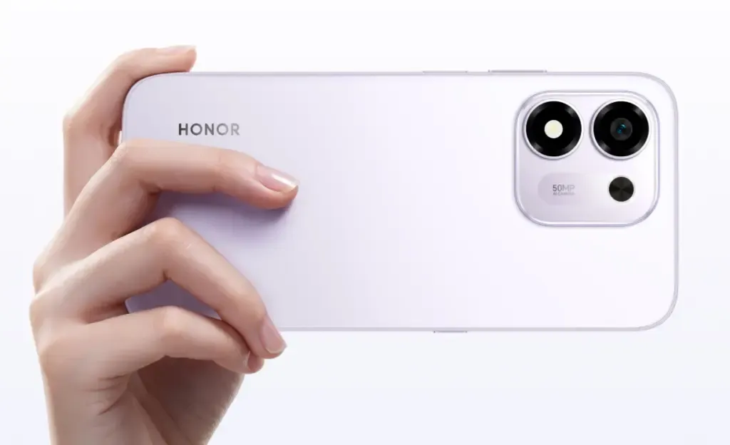 Honor Play 11 Yeni Bataryasıyla Neler Sunuyor? 3 Honor Play 11’in dört renk seçeneği ve çift halkalı arka kamera tasarımı