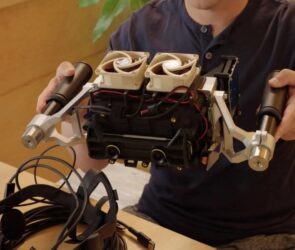 Mark Zuckerberg VR başlıkların prototiplerini paylaştı