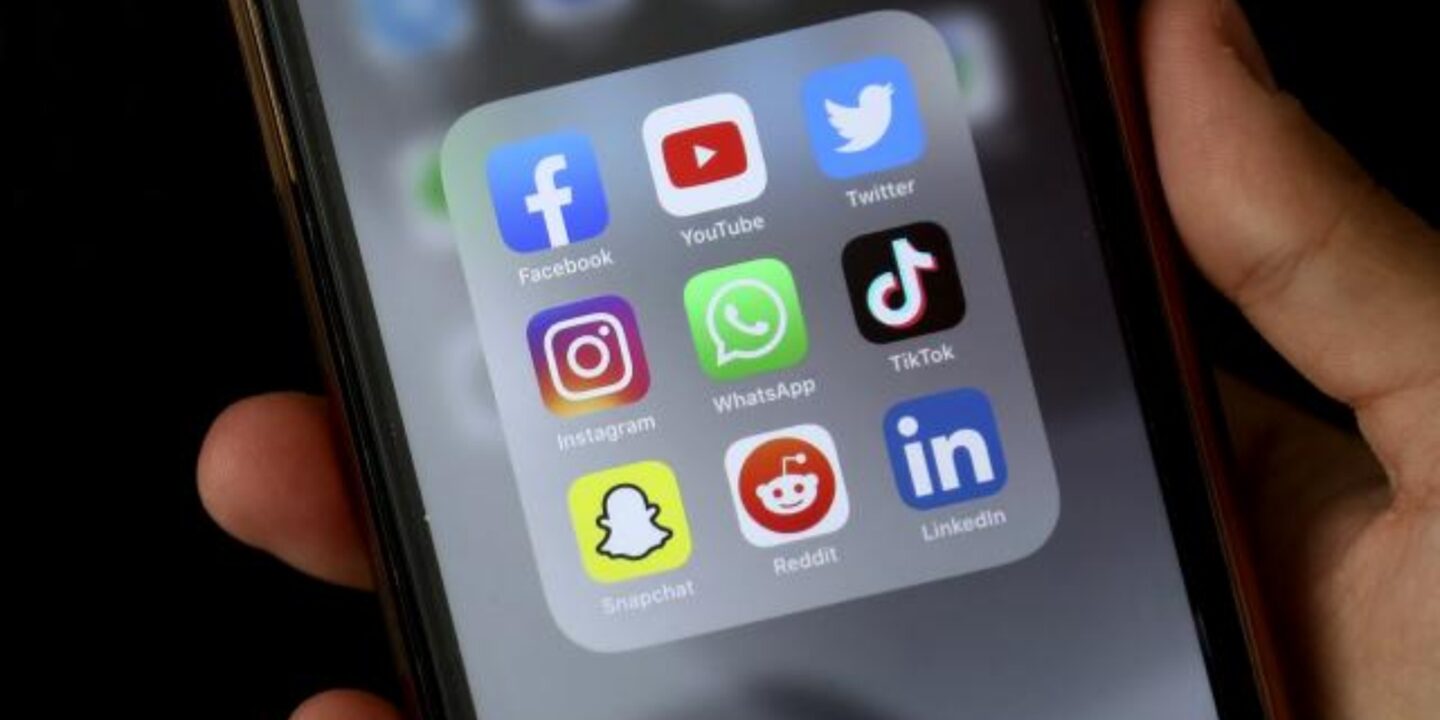 Sosyal medya yasası komisyondan geçti