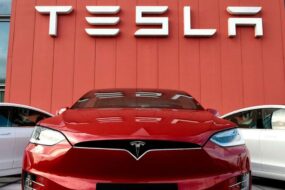 Tesla Çin'deki showroom’ları için yeni bir strateji izleyebilir