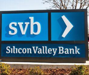 Hisselerinde düşüş yaşayan Silikon Valley Bank, para gönderim işlemlerinde sorun yaşıyor