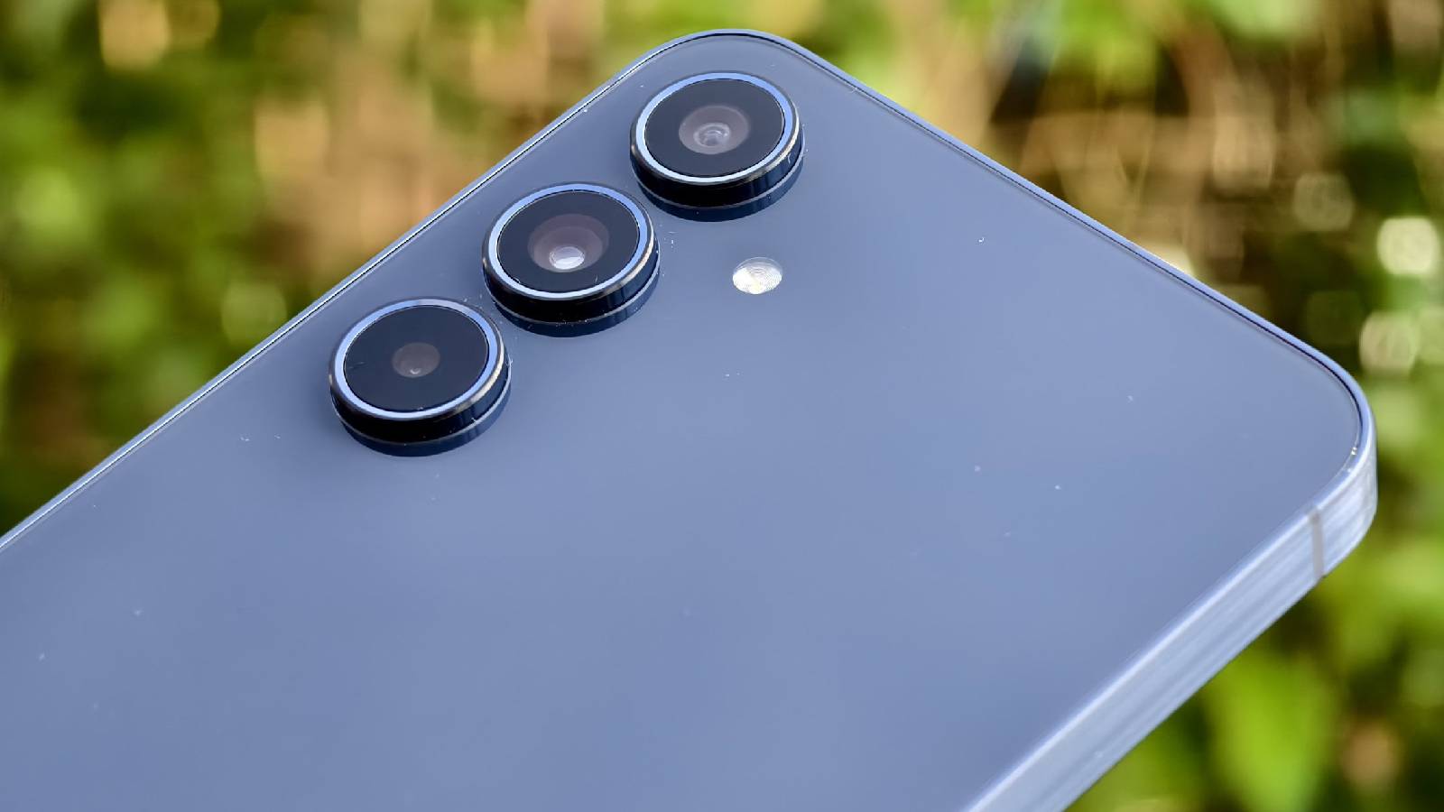 Orta Segmentin Kralı Samsung A56’dan Güncelleme Bildirimi 