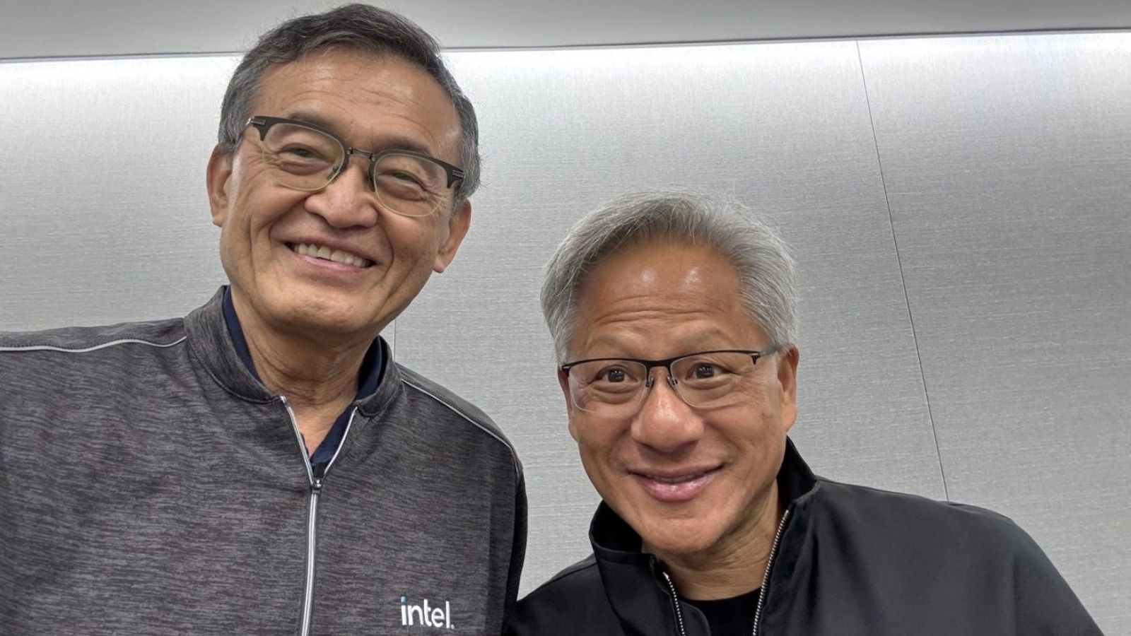 Bağımsızlık ve Yeniden Yapılanma Vurgusu