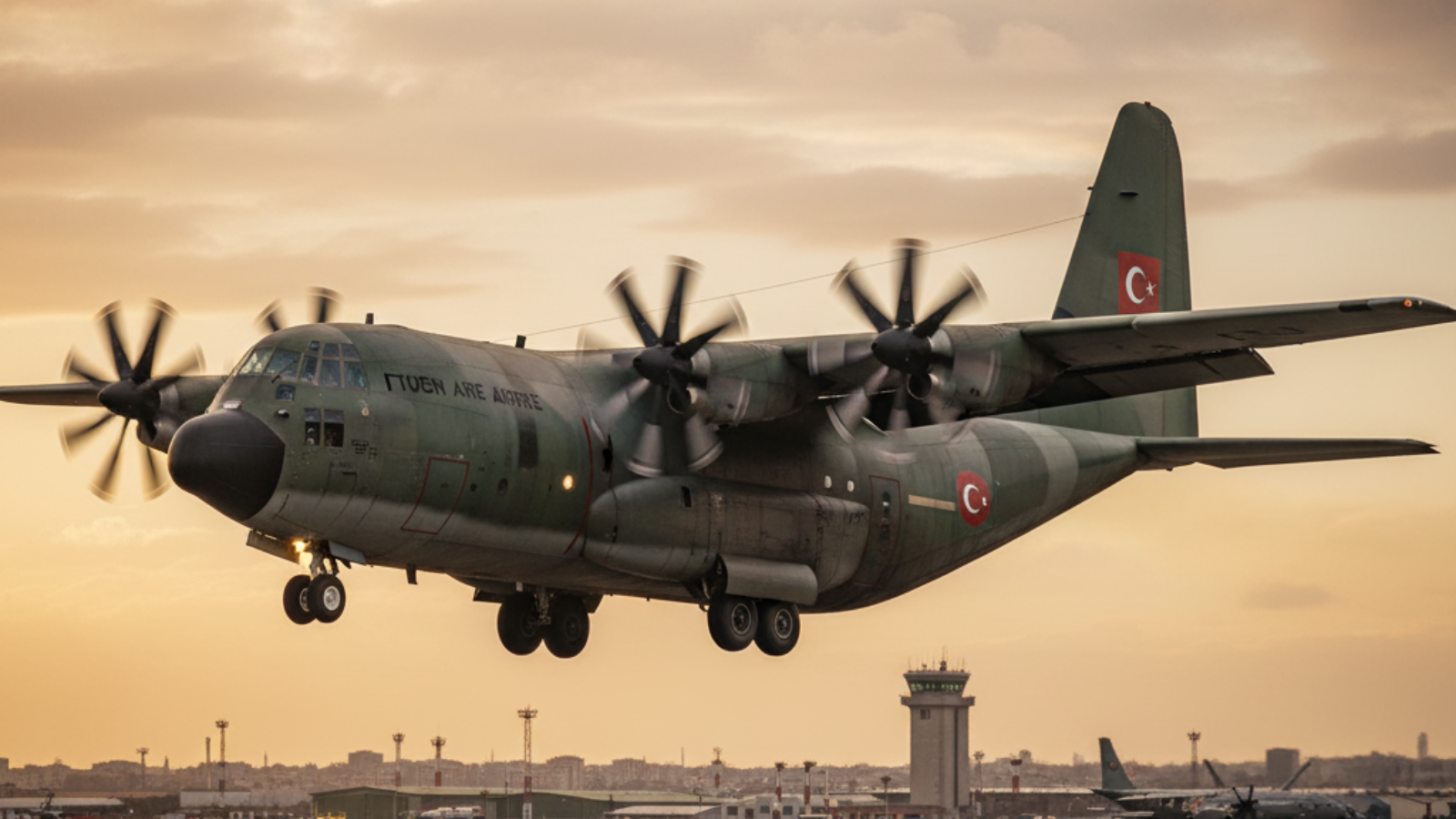 Türk Hava Kuvvetlerine Ait C-130 Kargo Uçağı Gürcistan’da Düştü: