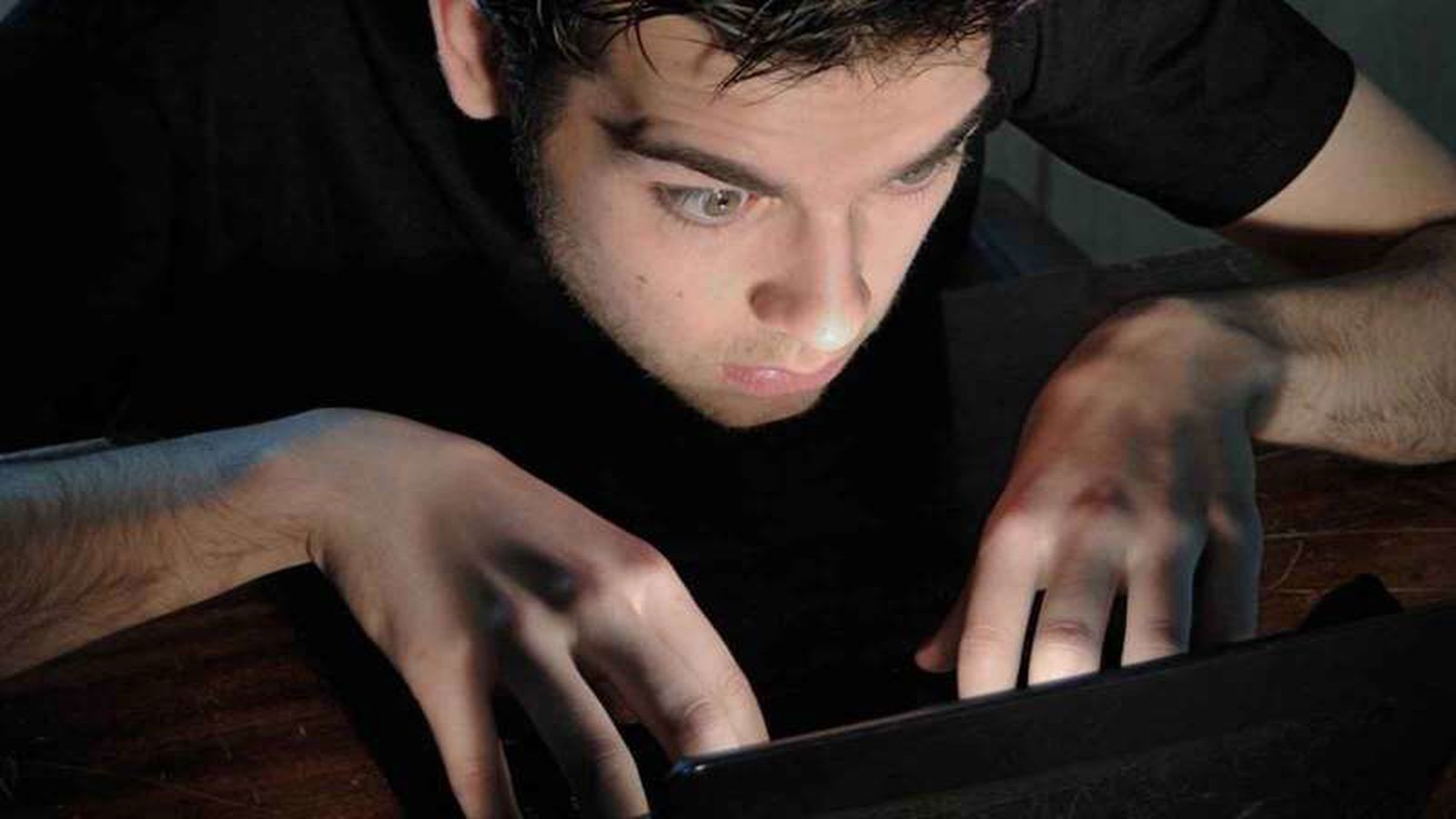 Birisi hakkında online bilgi toplamanın 7 yolu