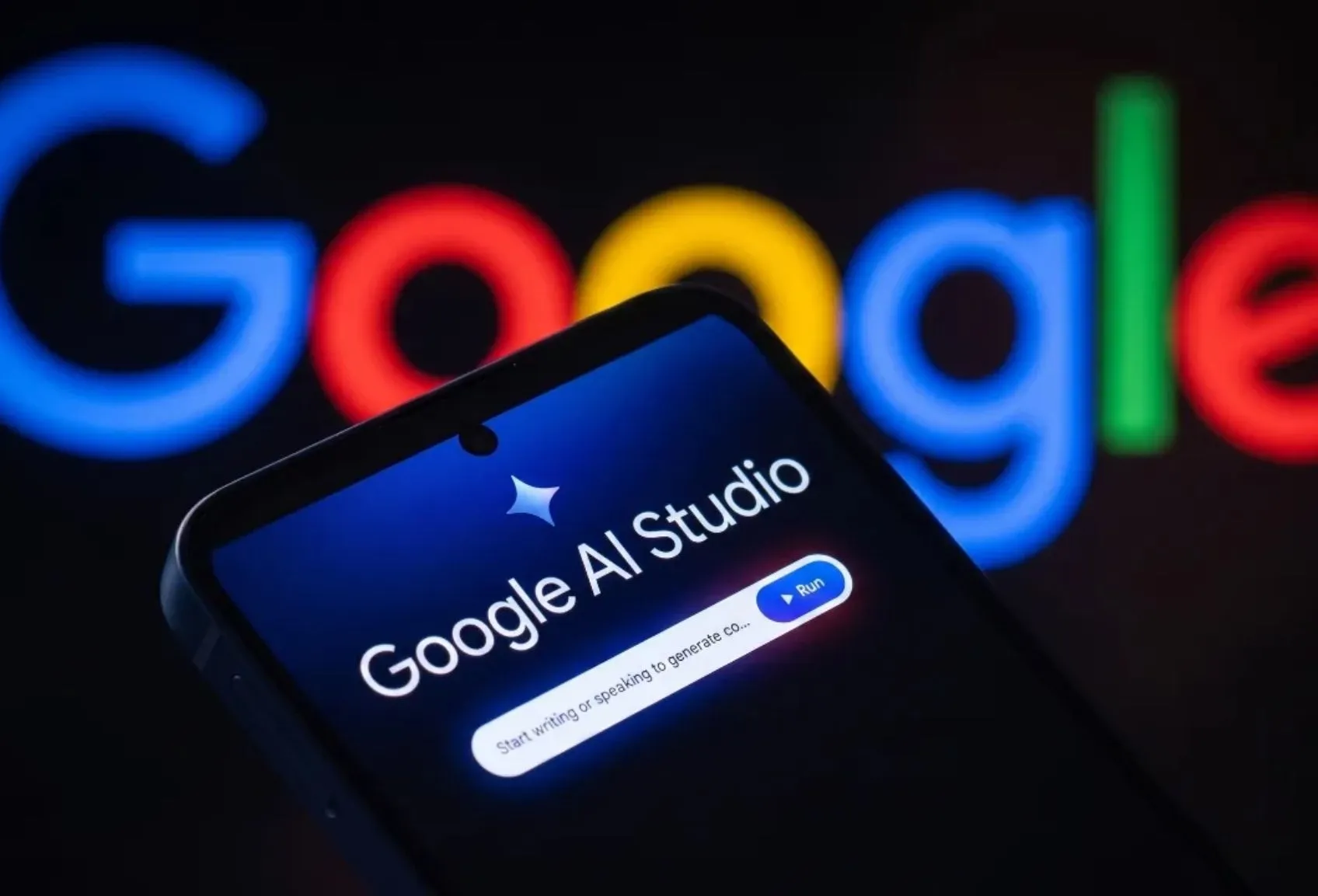 Google AI Studio ile Kod Yazmadan Android Uygulaması Geliştirme Dönemi Başladı