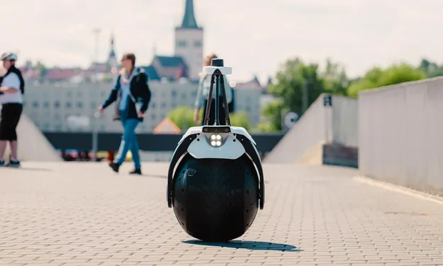 Tek Tekerle Devriye Gezen Güvenlik Robotu Geliyor 3 Tek Tekerleki Otonom Güvenlik Robotu