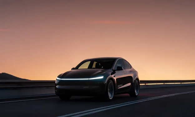 Tesla Rekor Gelire Rağmen Ekside Kaldı 3 Tesla Robotaxi