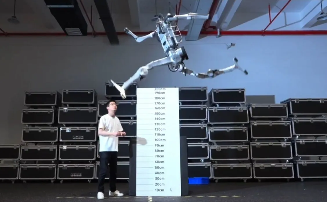 Bolt'tan Hızlı Robot: Unitree Superman 2 Bolt'u Geçen İnsansı Robot: Unitree Superman Tanıtıldı