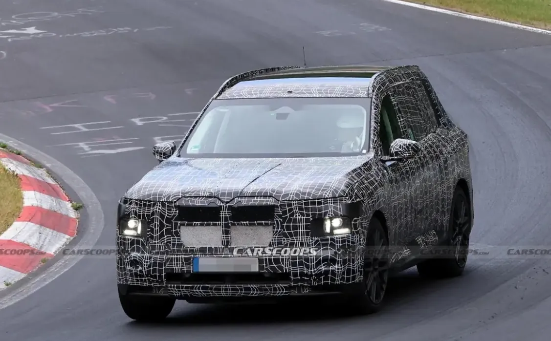 Yeni BMW X7 Yakalandı: V8 Motorunu Koruyor!