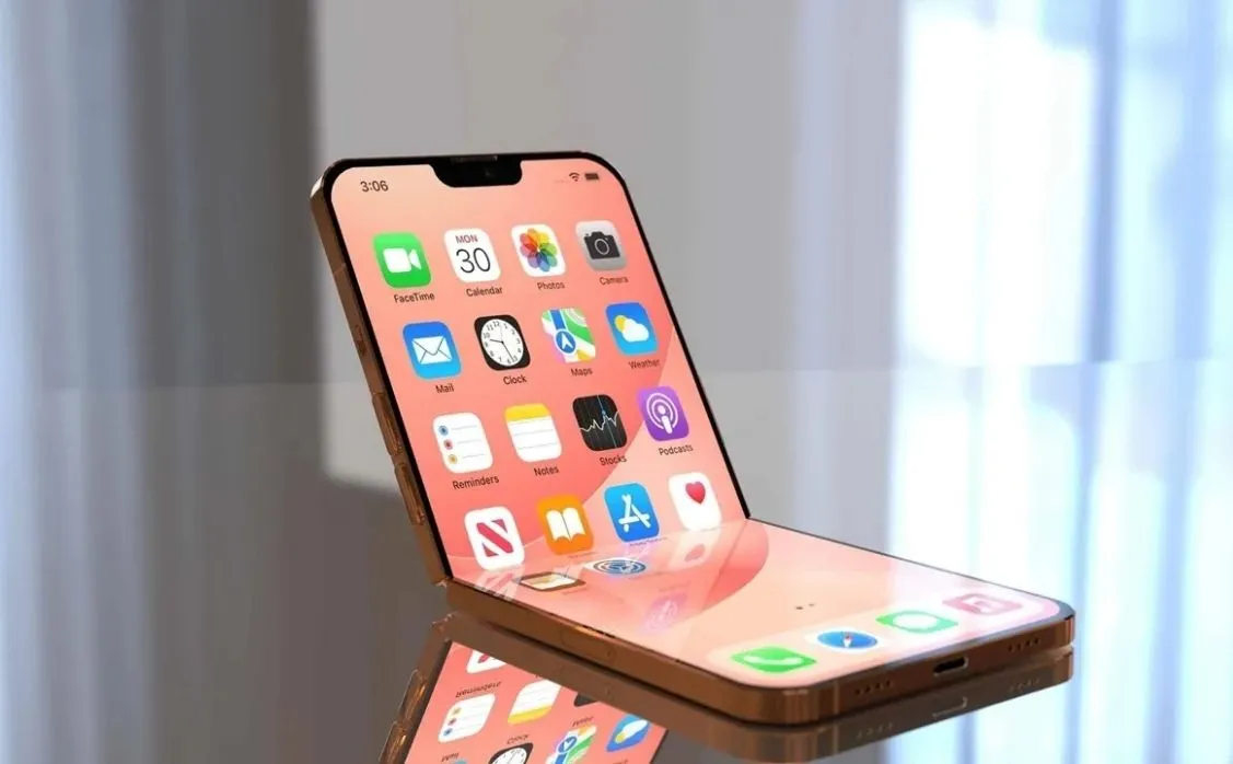 Katlanabilir iPhone Ultra Geliyor: Eksikler Neler? 2 Katlanabilir iPhone Ultra Geliyor: Eksikler Neler?