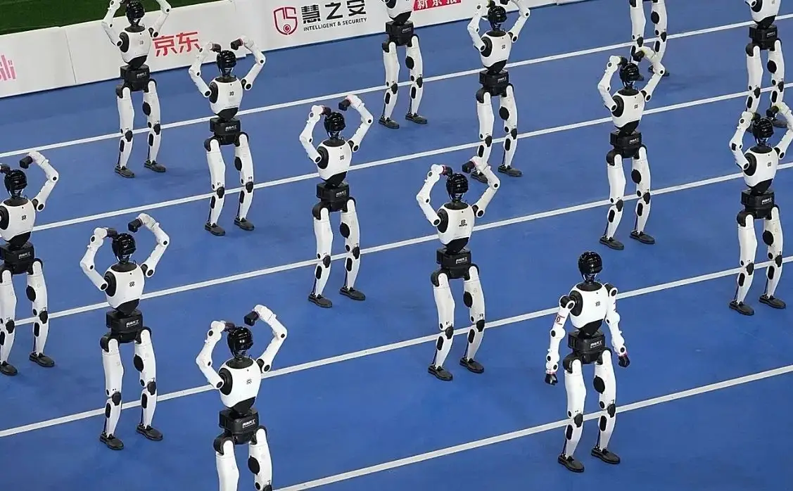 İnsansı robottan tarihi Usain Bolt rekoru!