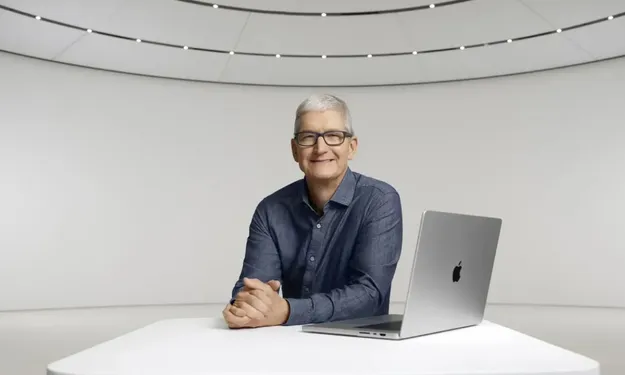 Tim Cook CEO’luk Görevini Bırakıyor