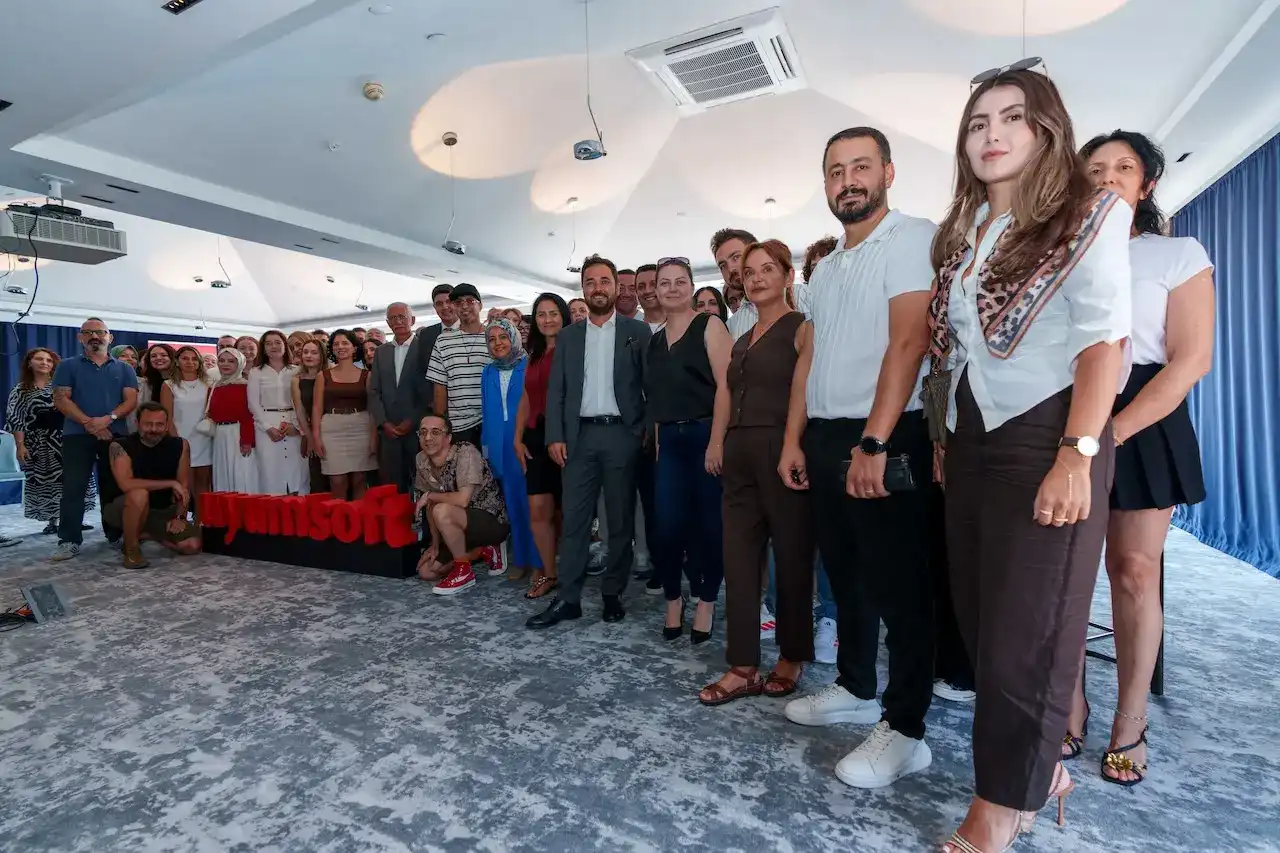 Uyumsoft ve maNga’dan Teknolojiye Özel Şarkı 2 maNga, Uyumsoft’un hikâyesinden ilham aldı