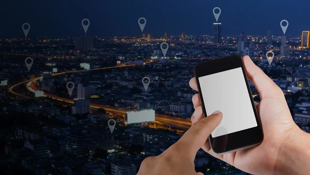 Kapalı Telefonun Konumu Nasıl Bulunuyor 3 Kapalı telefonların konumu, desteklenen modellerde düşük güç tüketimli Bluetooth sinyalleri ve yakındaki cihazların katıldığı bulma ağlarıyla tespit edilebiliyor.