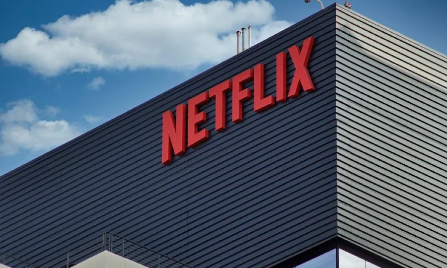 Netflix 1000 Kişiyi İşten Çıkarıyor