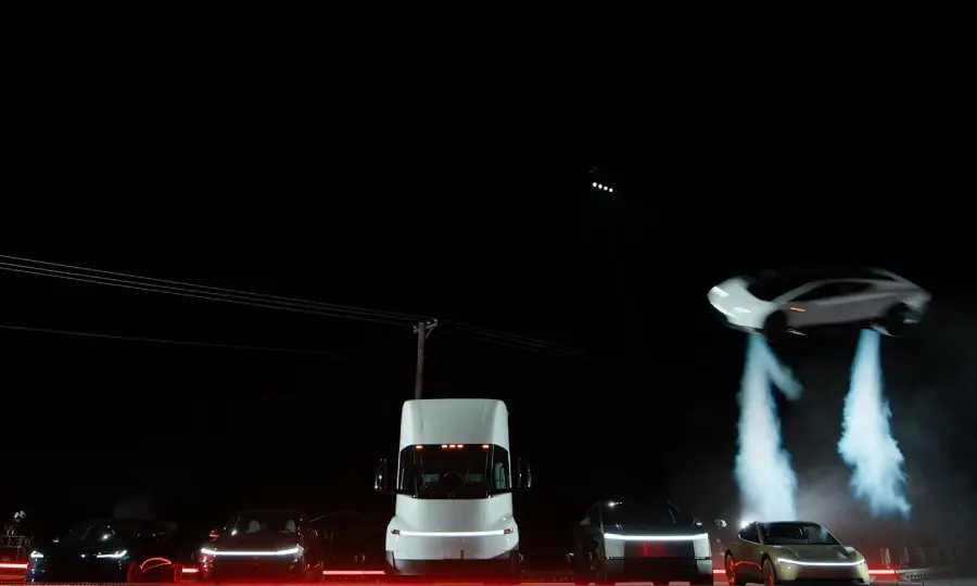 Uçan Araba Tesla Roadster