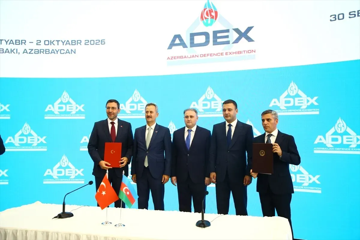 Türkiye ve Azerbaycan’dan 500 Milyon Dolarlık Savunma Adımı 2 Türkiye ve Azerbaycan, Bakü’deki ADEX 2026 fuarında toplam değeri 500 milyon doları aşan savunma sanayii anlaşmaları imzaladı.