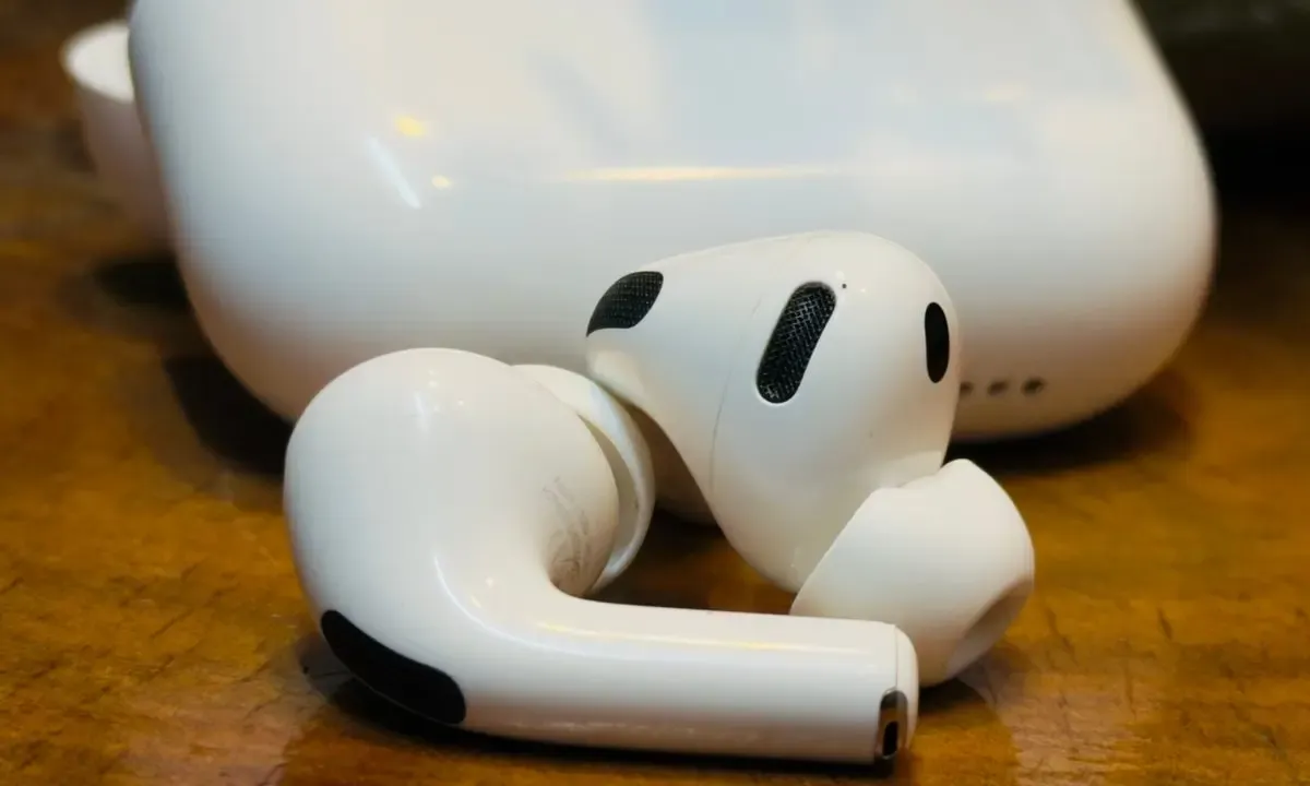 AirPods bağlantı kurmuyor, ses sorunu çıkarıyor veya yeni bir aygıtla eşleşmiyorsa sıfırlama yardımcı olabilir.