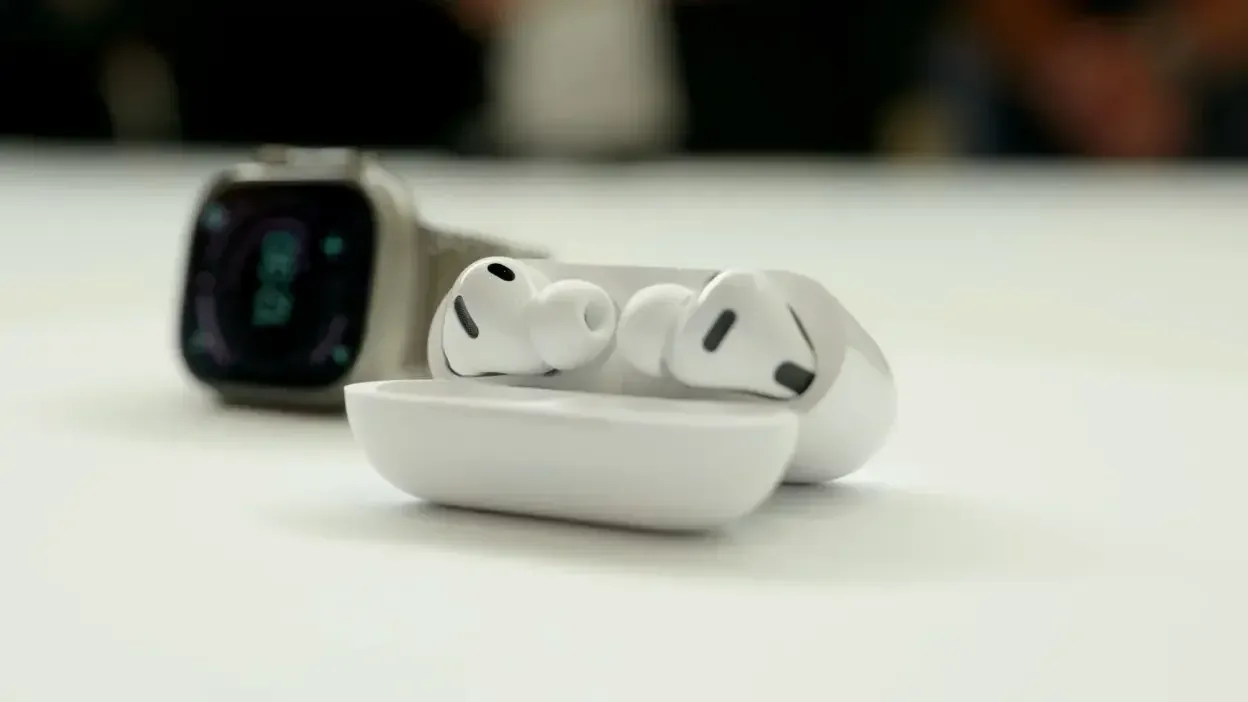AirPods bağlantı kurmuyor, ses sorunu çıkarıyor veya yeni bir aygıtla eşleşmiyorsa sıfırlama yardımcı olabilir.