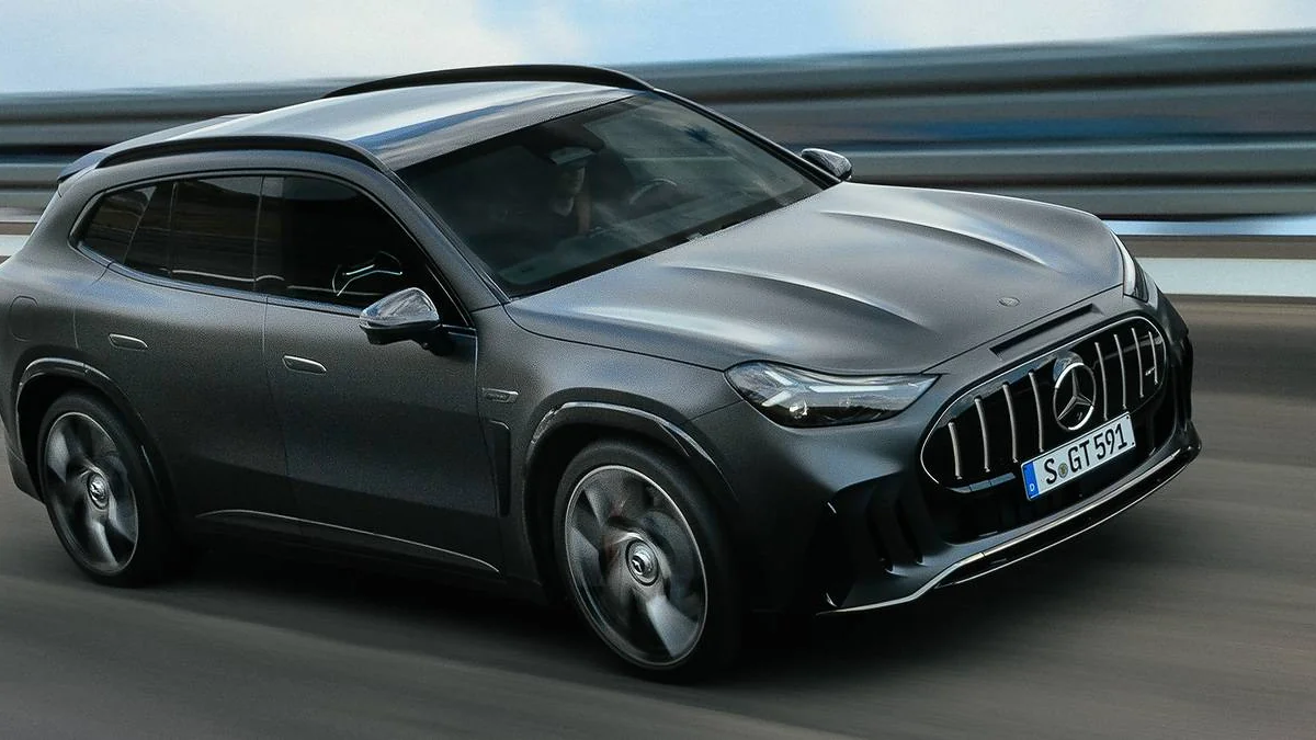 Mercedes-AMG GT SUV yolda
