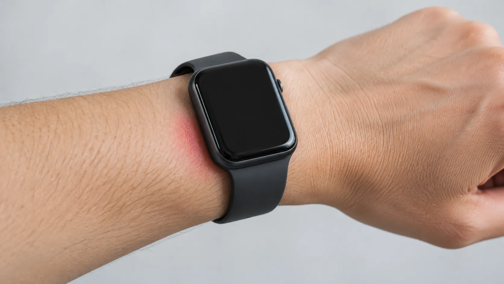 Bazı Apple Watch Series 12 ve Ultra 4 kullanıcıları bileklerinde kızarıklık ve tahriş yaşadıklarını bildiriyor.