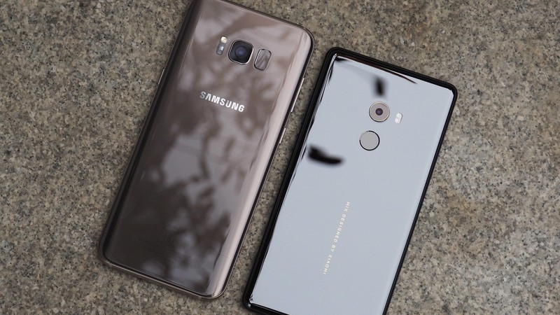 Xiaomi Mi Mix 2 vs. Samsung Galaxy S8+