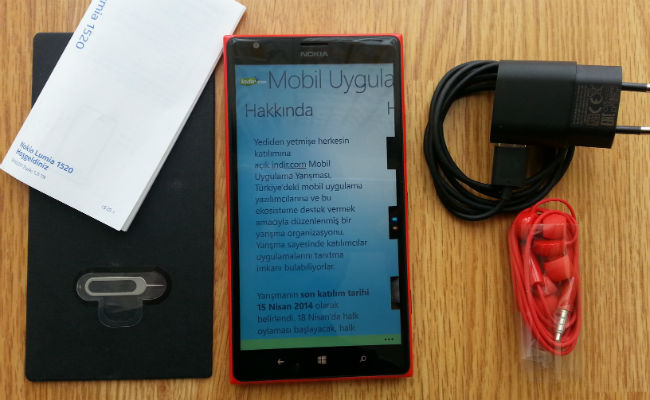 Nokia Lumia 1520 Kutu içeriği