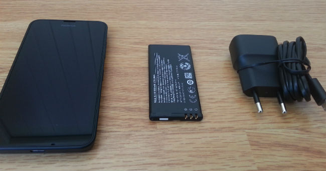 Nokia Lumia 630 Kutu